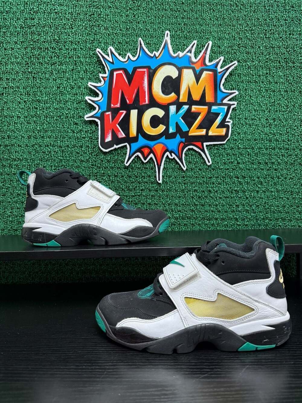Nike Air Diamond Turf '93 Emerald Men’s Size 8 Pre-Owned: Good